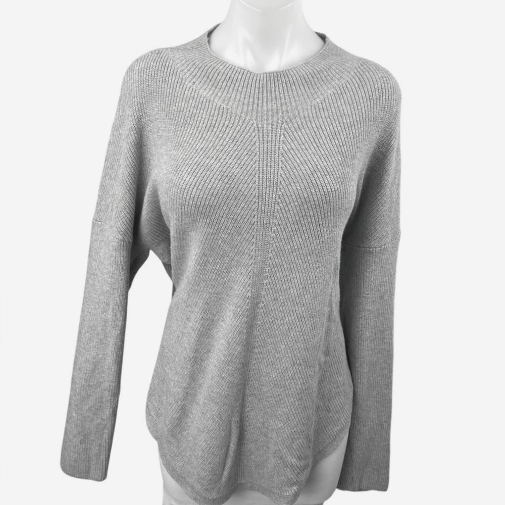 Banana Republic Light Gray Crewneck Sweater